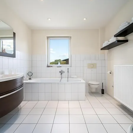 Seaside House - Mit Privatem Bootsanleger, Terrasse Und Wellness-komfort Direkt Am Wasser Holiday home